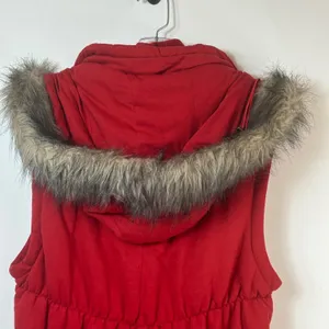 INC International Concepts Red Puffer Vest Faux Fur Hood Cotton XL thumbnail 2