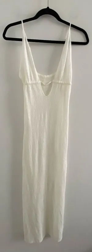 White Knit Halter Maxi Dress Size Medium New With Tag thumbnail 1