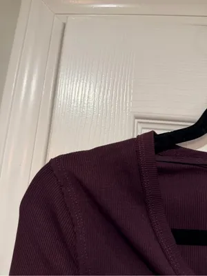 NWOT We The Free Size S Free People Ribbed V-Neck Long Sleeve Fitted Top Raw Hem thumbnail 3