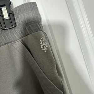 Free People Movement Sunny Skinny Joggers Women XS Gray Cotton Blend Sweatpants thumbnail 3