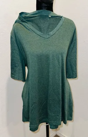 Women's Green V thumbnail 1