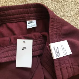 Nike Sportswear Phoenix Fleece Mid-Rise Sweatpants thumbnail 8