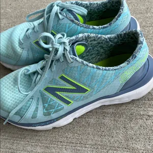 New Balance 690 Running Aqua Sneakers size 9 thumbnail 6
