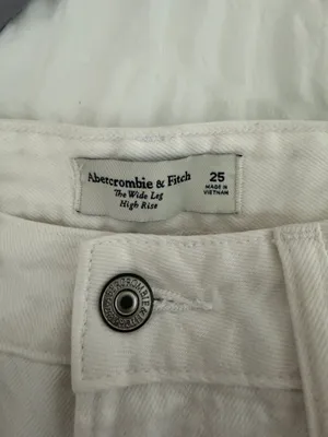 Abercrombie Curve Love High-Rise Jeans thumbnail 3
