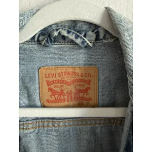Levi's Strauss & Co Premium Denim Jacket Trucker‎ Blue Wash Women's Size Medium thumbnail 10