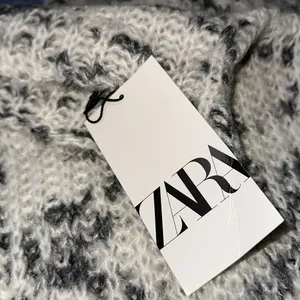 NWT ZARA Bloggers Fav Contrast Wool Blend Sweater Vest Top Turtleneck thumbnail 5