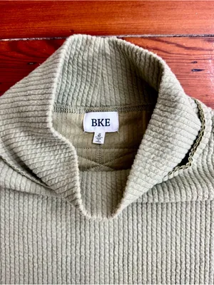 BKE Olive Green Waffle Knit Poncho Sweater Mock Neck Dolman Sleeve Sz S 💚🍄 thumbnail 10