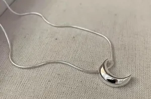 Crescent Beautiful Alloy Moon Choker Pendant Necklace thumbnail 1
