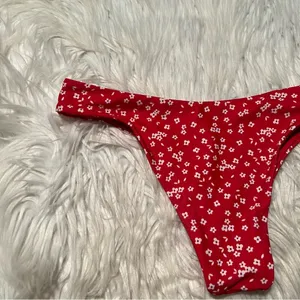 Women's Reversible Bikini Bottom Red White Ditsy Floral High Cut High Waist‎ thumbnail 6