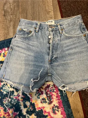 Agolde feel good shorts size 24 thumbnail 4