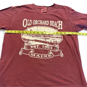 Burgundy long sleeve Old Orchard Beach Maine shirt Size Medium thumbnail 4