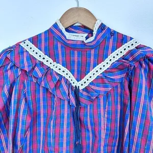 Vintage 70s Plaid Prairie Blouse Eyelet Lace‎ Victorian Revival High Neck Ruffle thumbnail 9