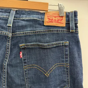 Levi's 721 High‎ Rise Skinny Jeans Dark Wash Sz 32 Plus thumbnail 5