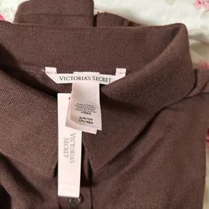 NWT Victoria’s Secret 2pc Brown Knit Set thumbnail 3