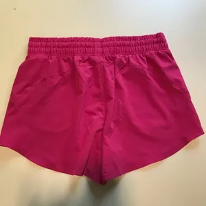 Under Armour Women's Flex Woven Short in Pink Size L NWT thumbnail 2