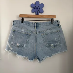 Agolde 32 Parker Vintage Cut Off Short Swapmeet Distressed Light Wash thumbnail 3