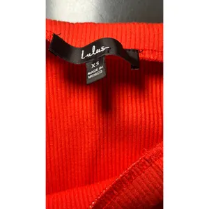 Lulus Orange Ribbed‎ One-Shoulder Two-Piece Midi Dress Skirt Set XS thumbnail 5