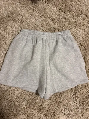 Amazon Sweat Shorts High-Waisted Grey Medium thumbnail 3