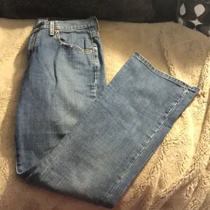 Levi’s 515 Boot Cut Jeans, size 6 thumbnail 1