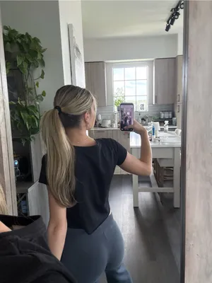 Calvin Klein Black Cropped Tee Short Sleeve (Size Small) thumbnail 2