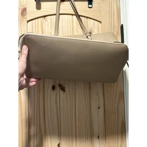 Michael‎ Kors Voyager Tote Womens Large Beige Saffiano Leather Shoulder Bag thumbnail 3