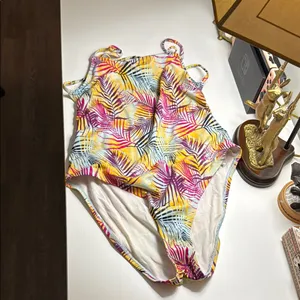 Out From Under UO Medium Maria One Piece Swim Bathing Suit Urban Outfitters L thumbnail 4