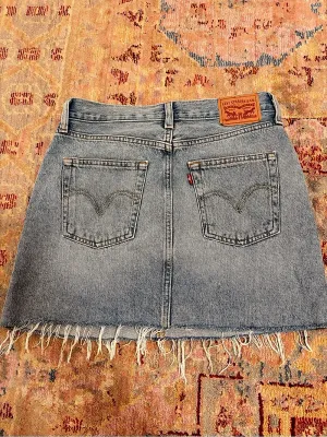 Levi’s Icon Skirt thumbnail 5