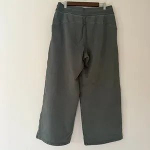 Lululemon Scuba Mid Rise Wide Leg Pant Full Length Green Women's‎ Size 10 thumbnail 8