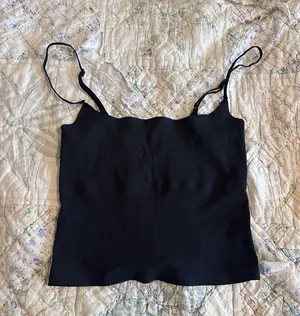 Out From Under Top Urban Outfitters thumbnail 1