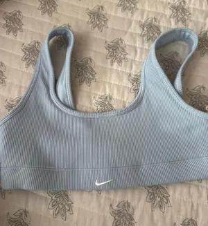 Nike Sports Bra thumbnail 1