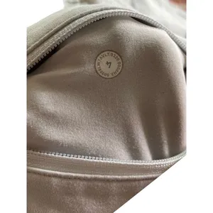 Lululemon Speed Up Shorts Long 4” Updated Fit Light Gray Size 4 Workout Gym Cute thumbnail 3