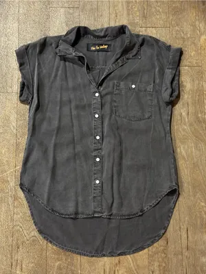 NWOT The Nu Vintage Grey Short Sleeve Denim Button Down Shirt Cuffed Sleeve Sz S thumbnail 1