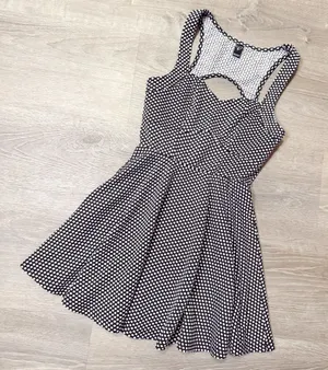 •WINDSOR• BLACK & WHITE DRESS thumbnail 1