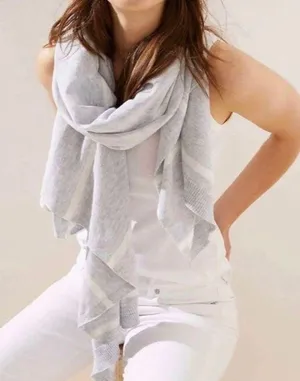 Loft Scarf / Poncho One Size thumbnail 1