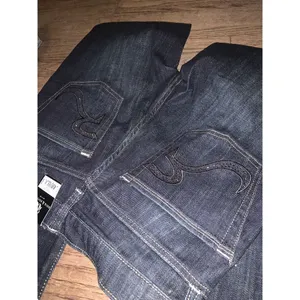 Rock & Republic Vintage Vinyl Jeans Nwt fall casual bedazzled y2k flare denim thumbnail 5