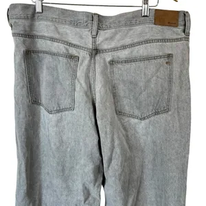 Madewell LOW-RISE SUPERWIDE-LEG Frayed Crop Jeans thumbnail 11