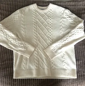 Old Navy Men’s Cable Knit Sweater thumbnail 1