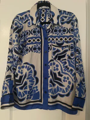 ZARA Blue & White Geometric Pattern Blouse 🌀💙✨ thumbnail 2