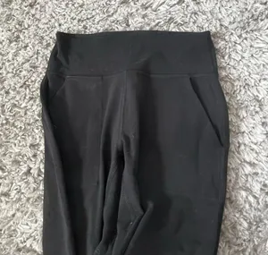 lululemon black align joggers size 4 thumbnail 2
