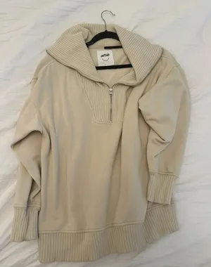 sweatshirt thumbnail 1