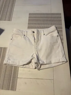 Old Navy White Jean Shorts Cuffed thumbnail 2