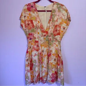 Free People Freddy Pink Floral Print Short Sleeve Tie Mini Dress S Babydoll Boho thumbnail 2