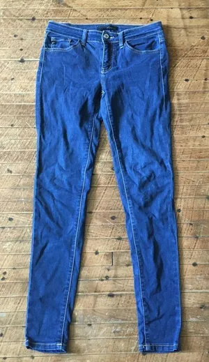 Kancan medium wash mid rise size 27 skinny jeans thumbnail 1