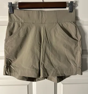Columbia Sportswear Shorts thumbnail 1
