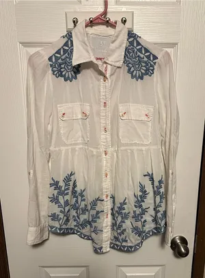 Johnny Was White Button-Front Shirt with Blue Floral Embroidery thumbnail 1