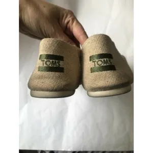 Toms Women’s Flats, Thankful & Grateful Embroidered Size W8.5 thumbnail 4