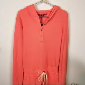 n:philanthropy Juliette Waffle Hooded Casual Summer Romper in Coral Loungewear thumbnail 3