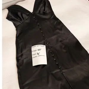NWOT ASOS DESIGN Black Satin Midi Dress Button Front Deep V Sleeveless US 2 thumbnail 7