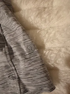 Lululemon Shorts thumbnail 2