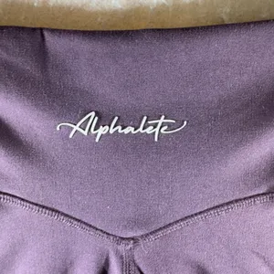 1675 | Alphalete Wrap Mid Rise Compression Yoga Leggings‎ Purple M thumbnail 5